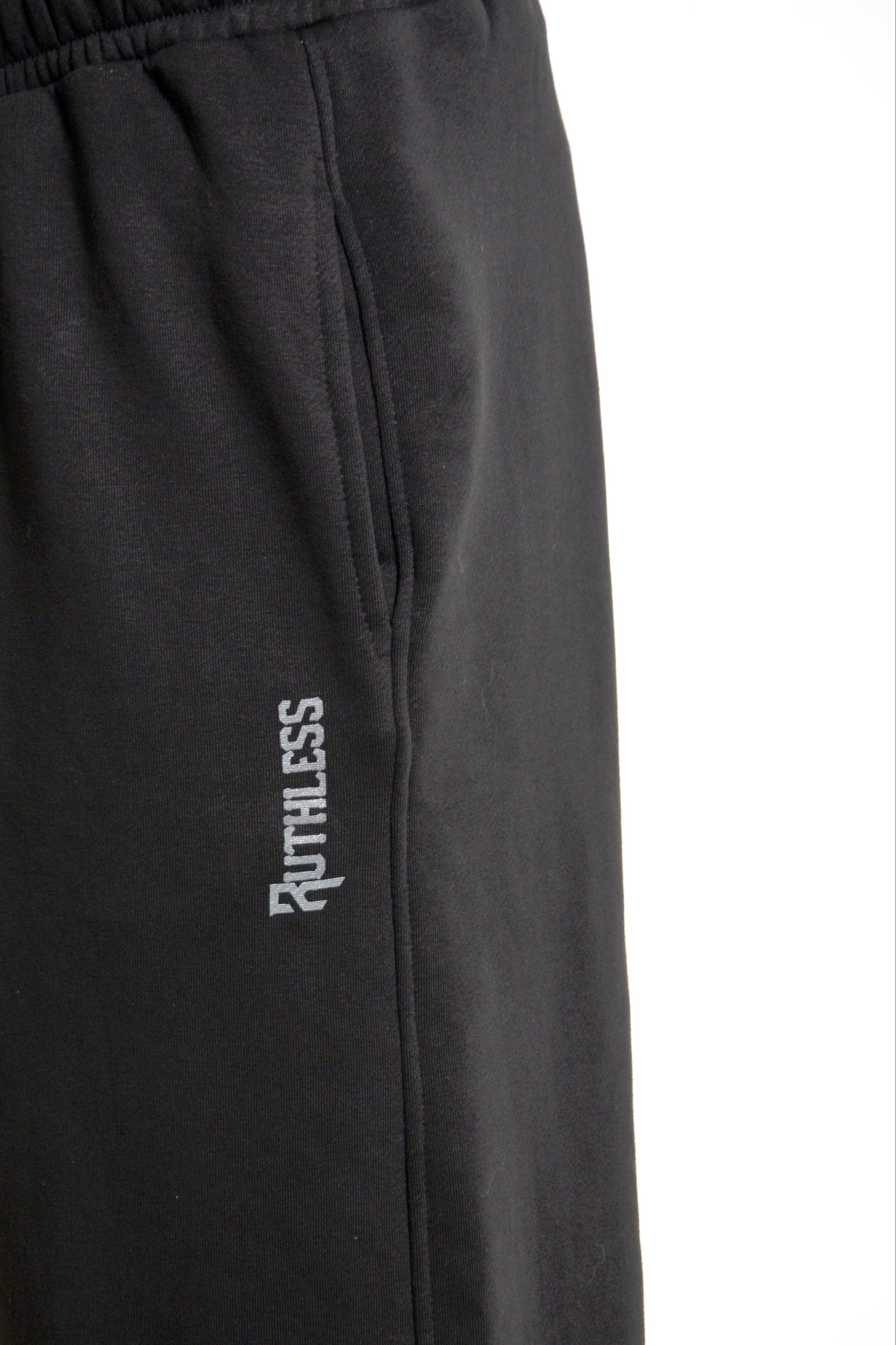 01     SWEAT PANTS